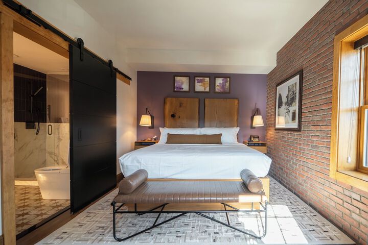 The Horton Hotel and Rooftop Lounge