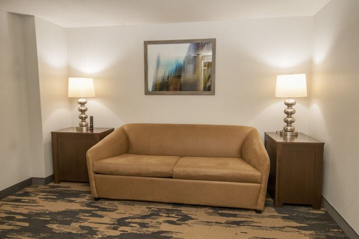 Room 14 of 38