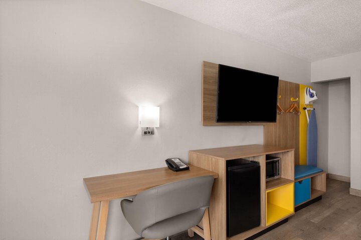 Days Inn by Wyndham Harrisonburg