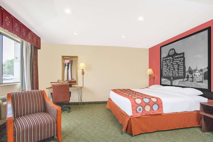 Room 7 of 24