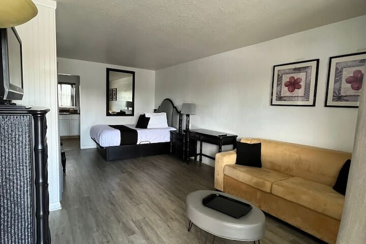 Room 147 of 170