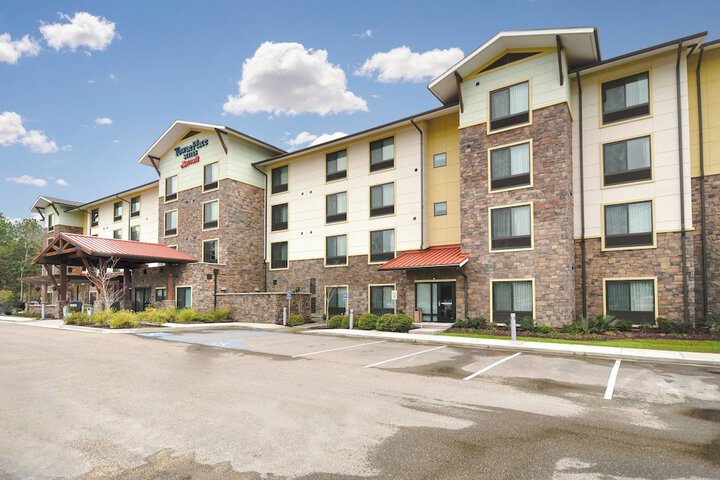 Hotel 3 of 42