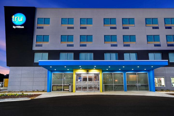 Tru by Hilton West Memphis AR