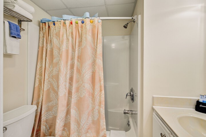 Room 253 of 334