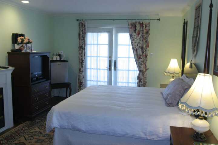 Room 30 of 66