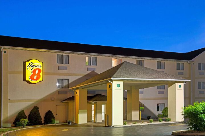 Hotel 2 of 25