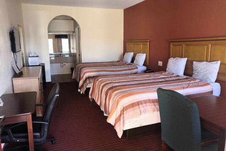 Room 9 of 35