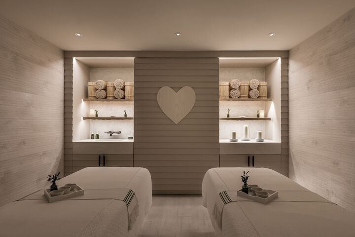 Spa 50 of 56