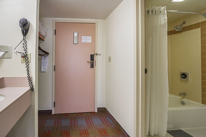 Room 35 of 54