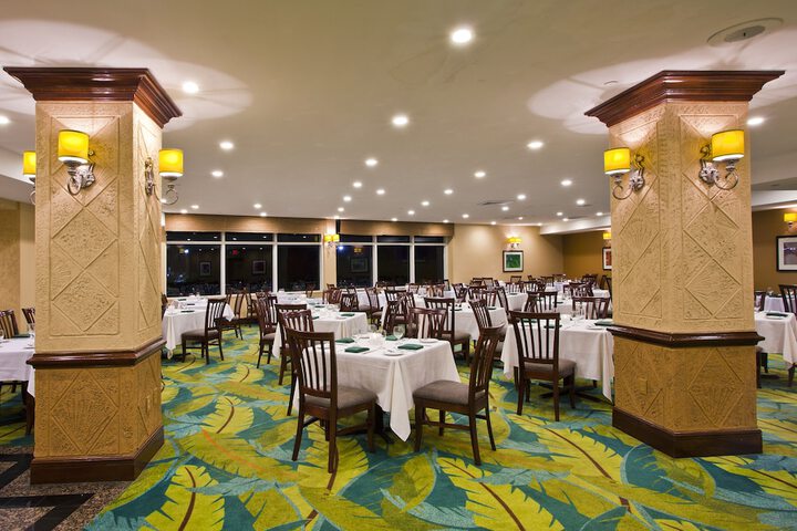Dining 77 of 94