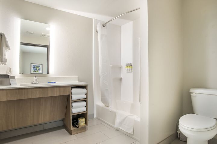 Room 20 of 46