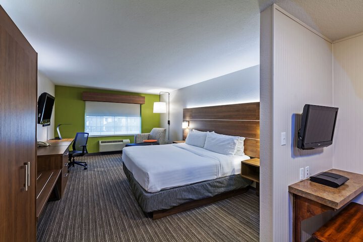 Room 20 of 49