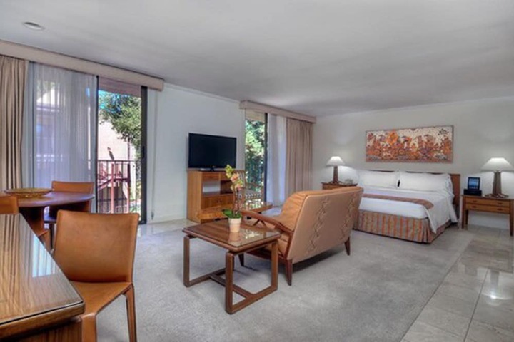 Room 22 of 48