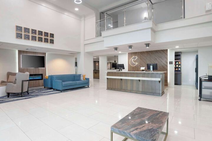 Hotel Interior 10 of 37