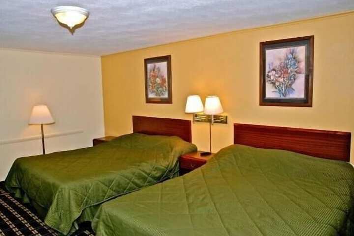 Room 12 of 35