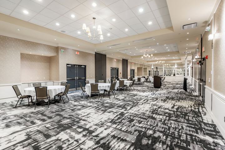 Hilton Promenade at Branson Landing