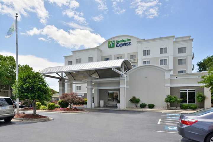 Hotel 6 of 53