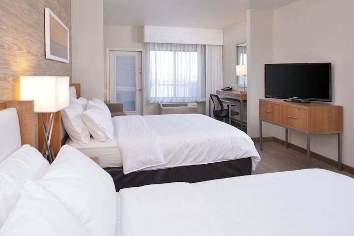 Holiday Inn Express & Suites Pocatello by IHG