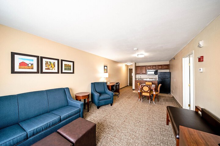 Room 20 of 33
