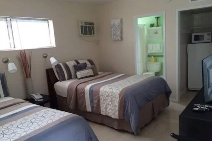 Room 34 of 82