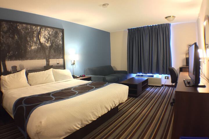 Super 8 by Wyndham Fort Frances