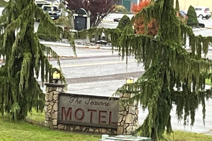 Seasons Motel