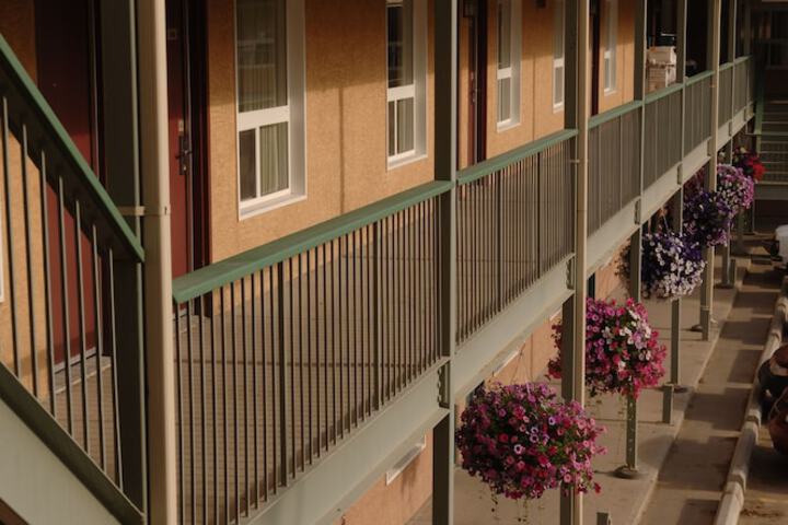 Hotel 2 of 33