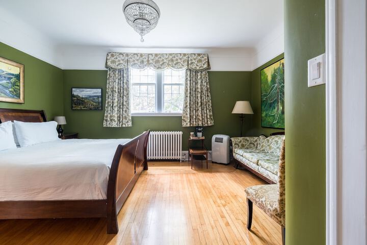 Room 20 of 51