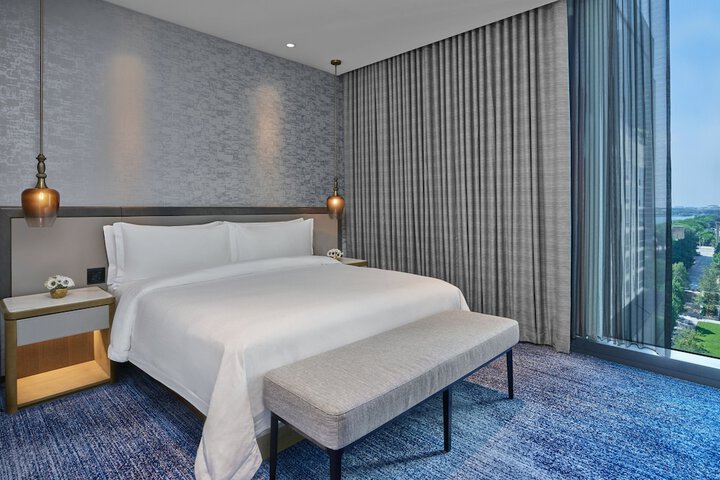 The St. Regis Chicago