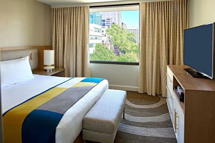 Room 22 of 61