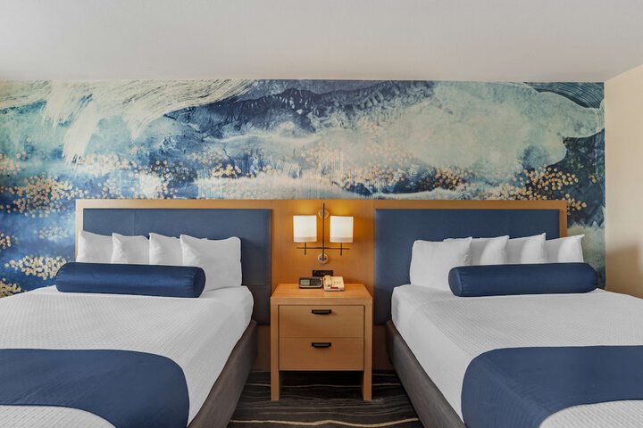Room 42 of 60