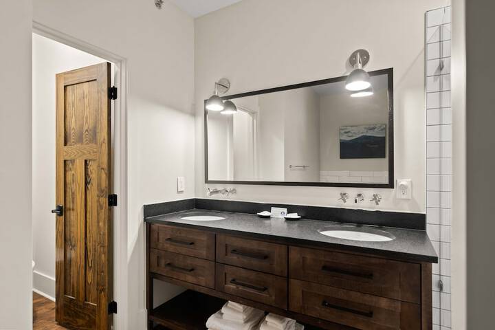 Room 45 of 48