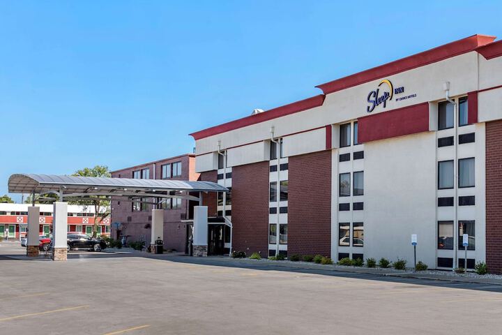 Hotel 3 of 32