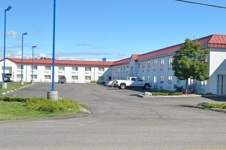 Hotel 4 of 40