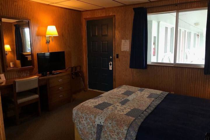 Room 27 of 53