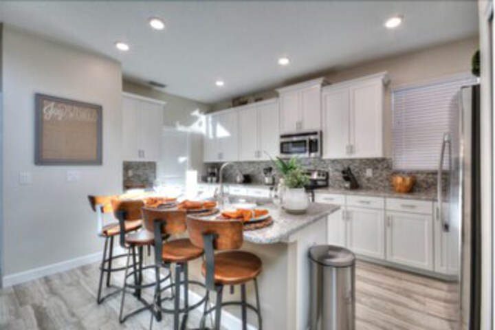 Luxury 5 bedroom home with private pool