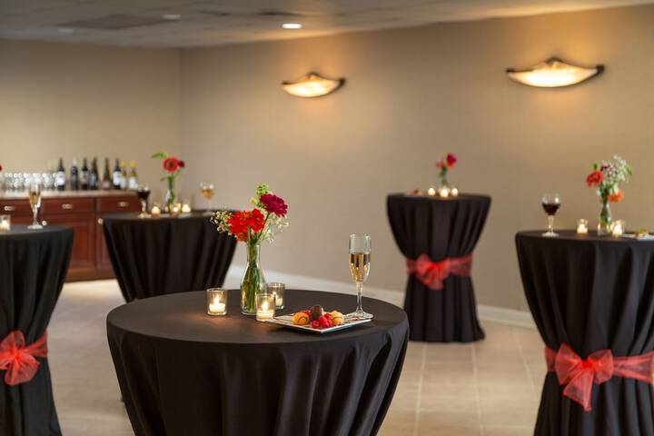 Meadowbrook Inn
