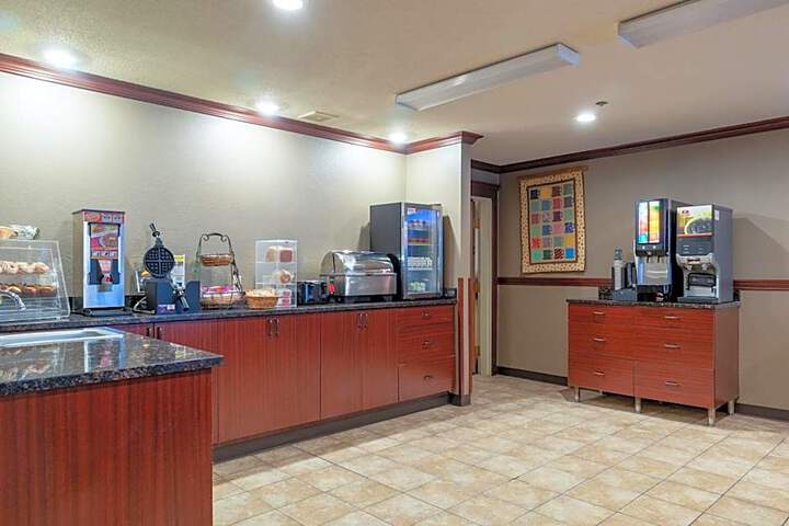 Norland Inn & Suites Roseau