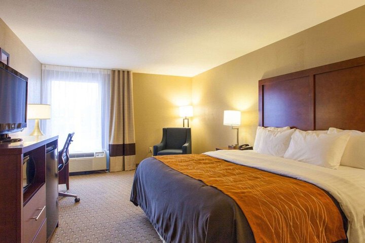 Room 16 of 28