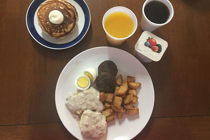 Breakfast/Coffee Service 24 of 27