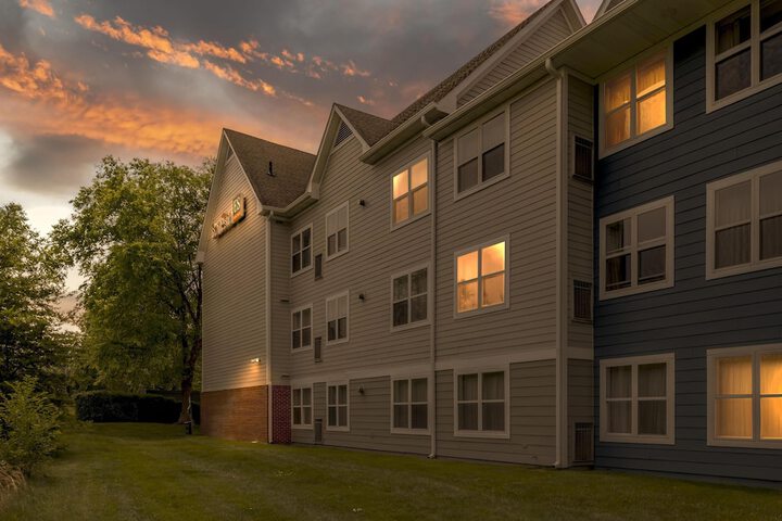 Sonesta ES Suites Fairfax Fair Lakes