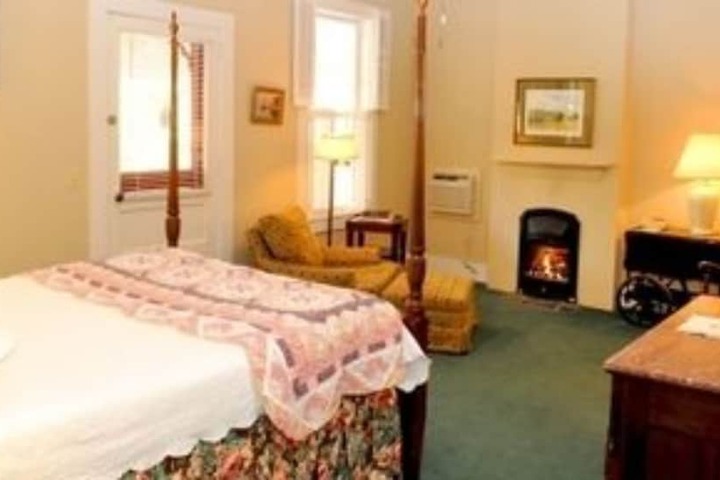 Room 44 of 91