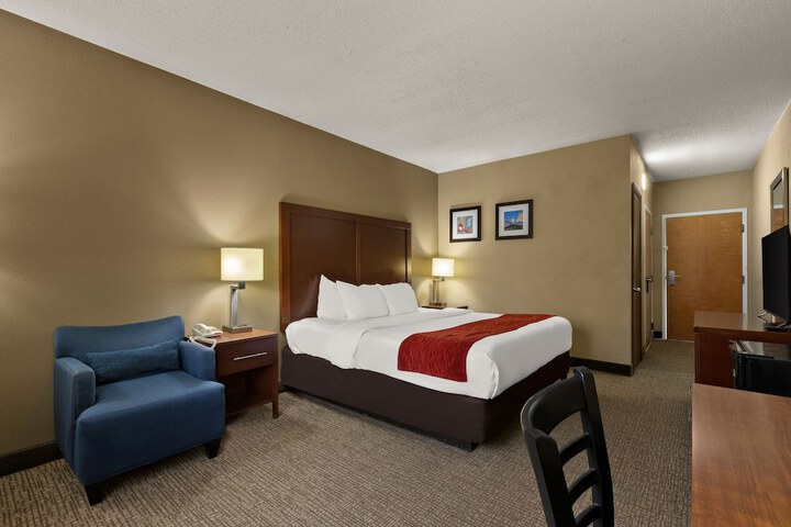 Room 12 of 35