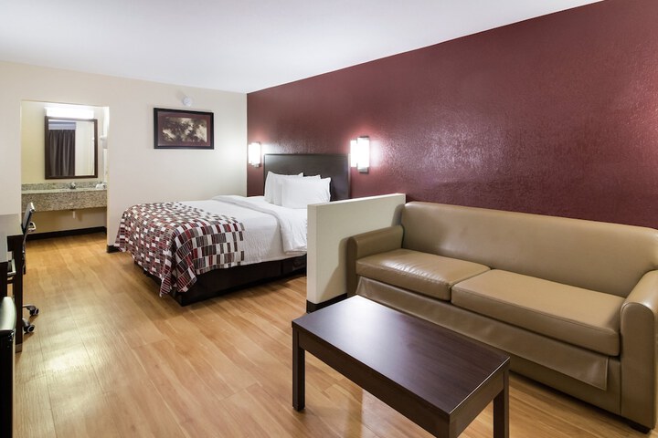 Room 25 of 36