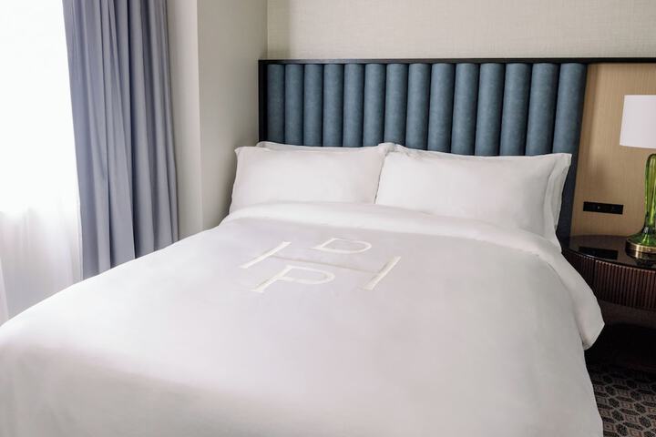 Hotel Du Pont