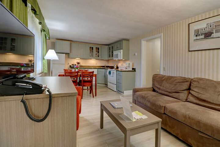 Room 9 of 27