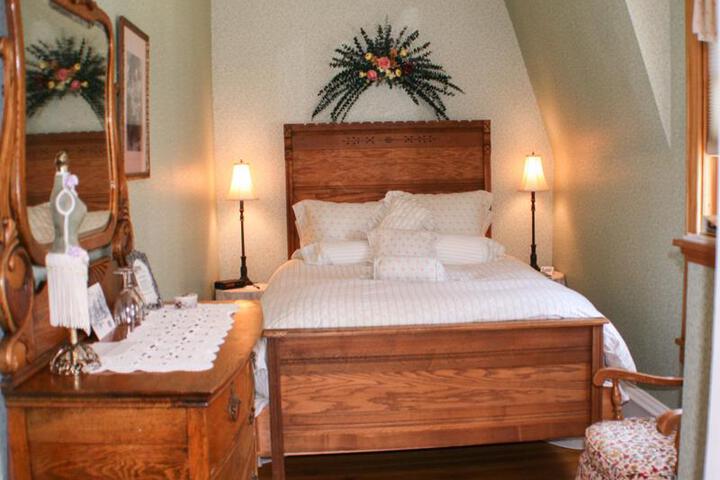 THE ANDRIE ROSE INN