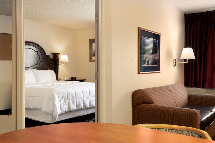 Room 8 of 26