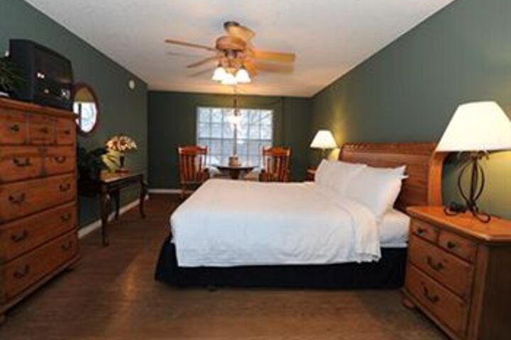 Utopia River Retreat