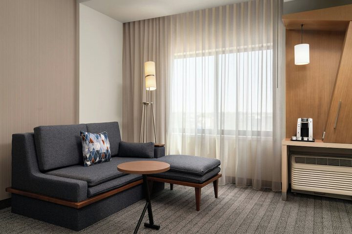 Room 25 of 41